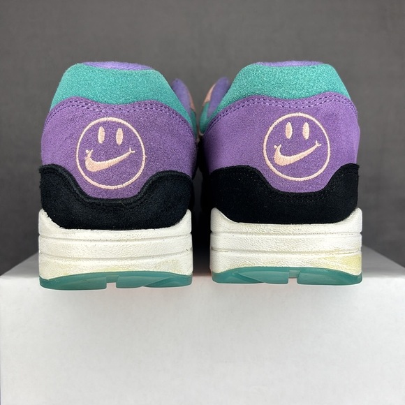🔥🔥🔥Nike Air Max 1 Have A Nike Day Size: 10🔥🔥🔥 - Picture 4 of 9